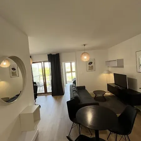 Lägenhet Before Making A Request, Read My Host Profile At Bottom Of Page # Central, Quiet, Modern Apartment With Great View *